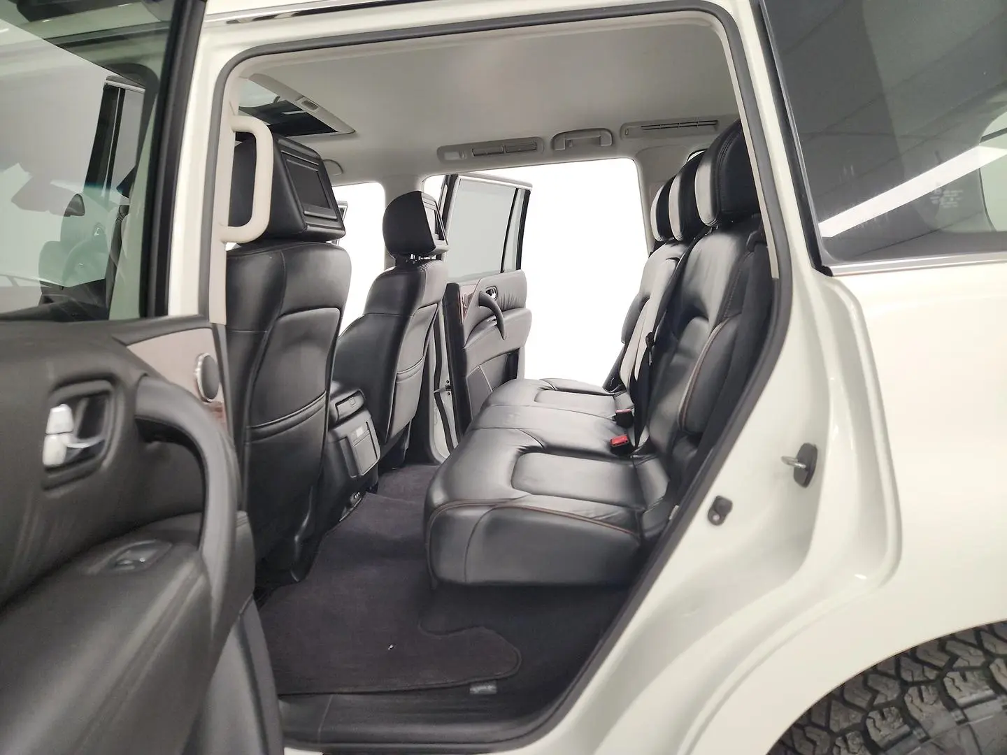 2016 Nissan Patrol Gallery Image 19