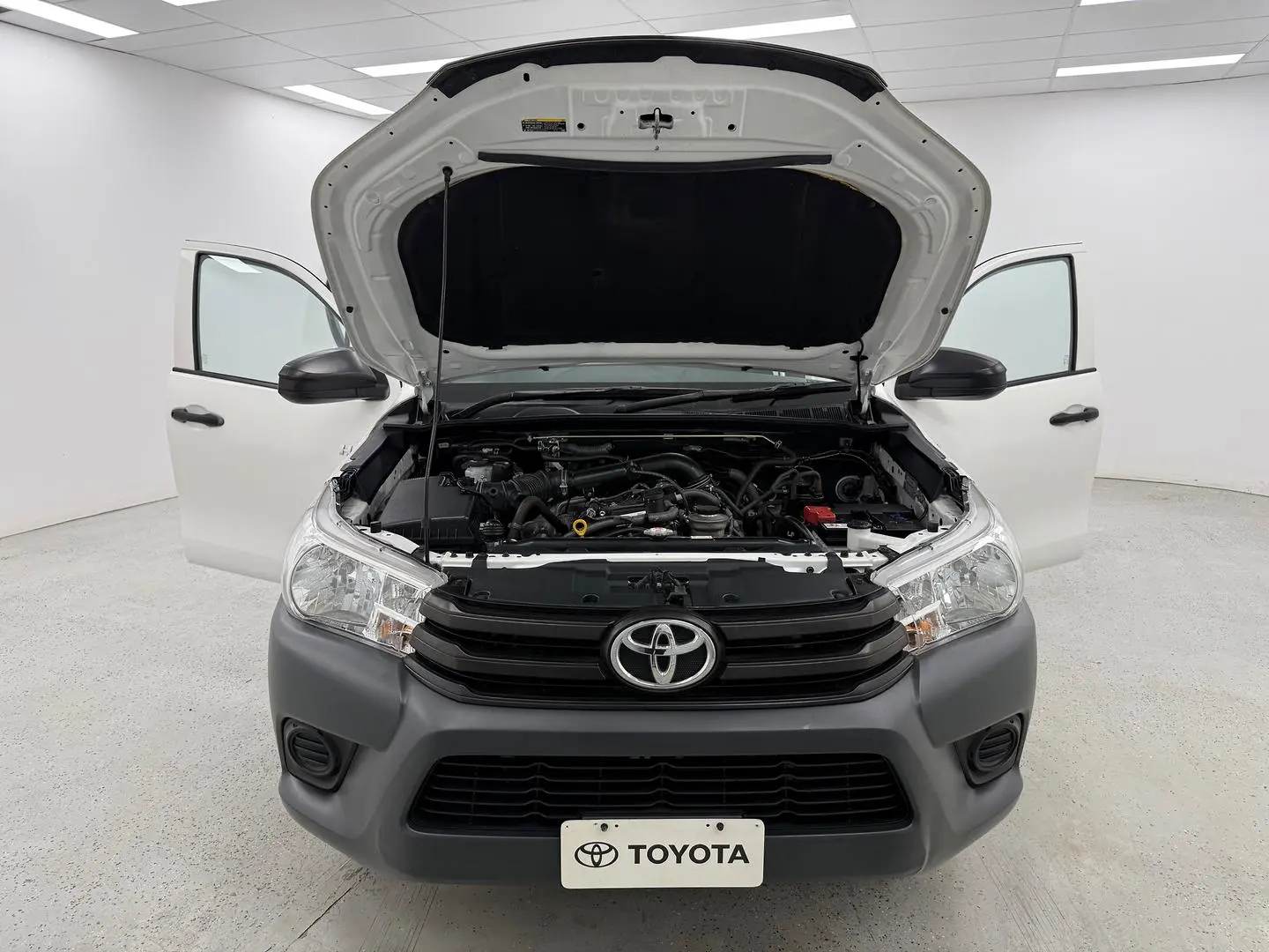2018 Toyota Hilux Gallery Image 22