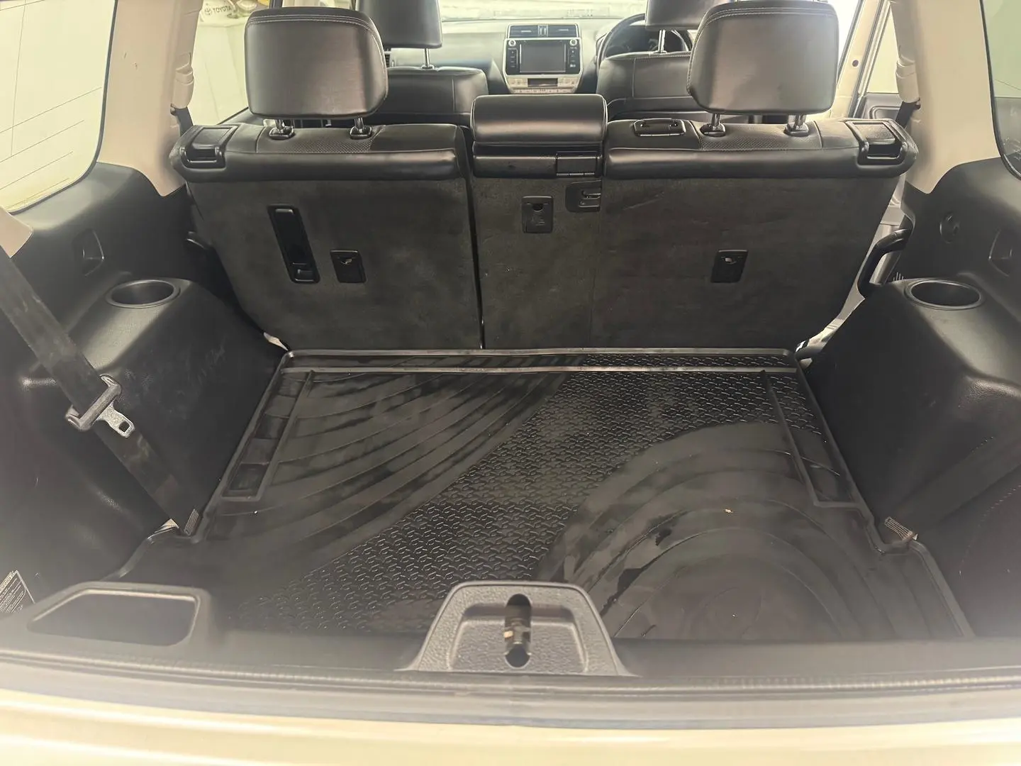 2019 Toyota Landcruiser Prado Gallery Image 32