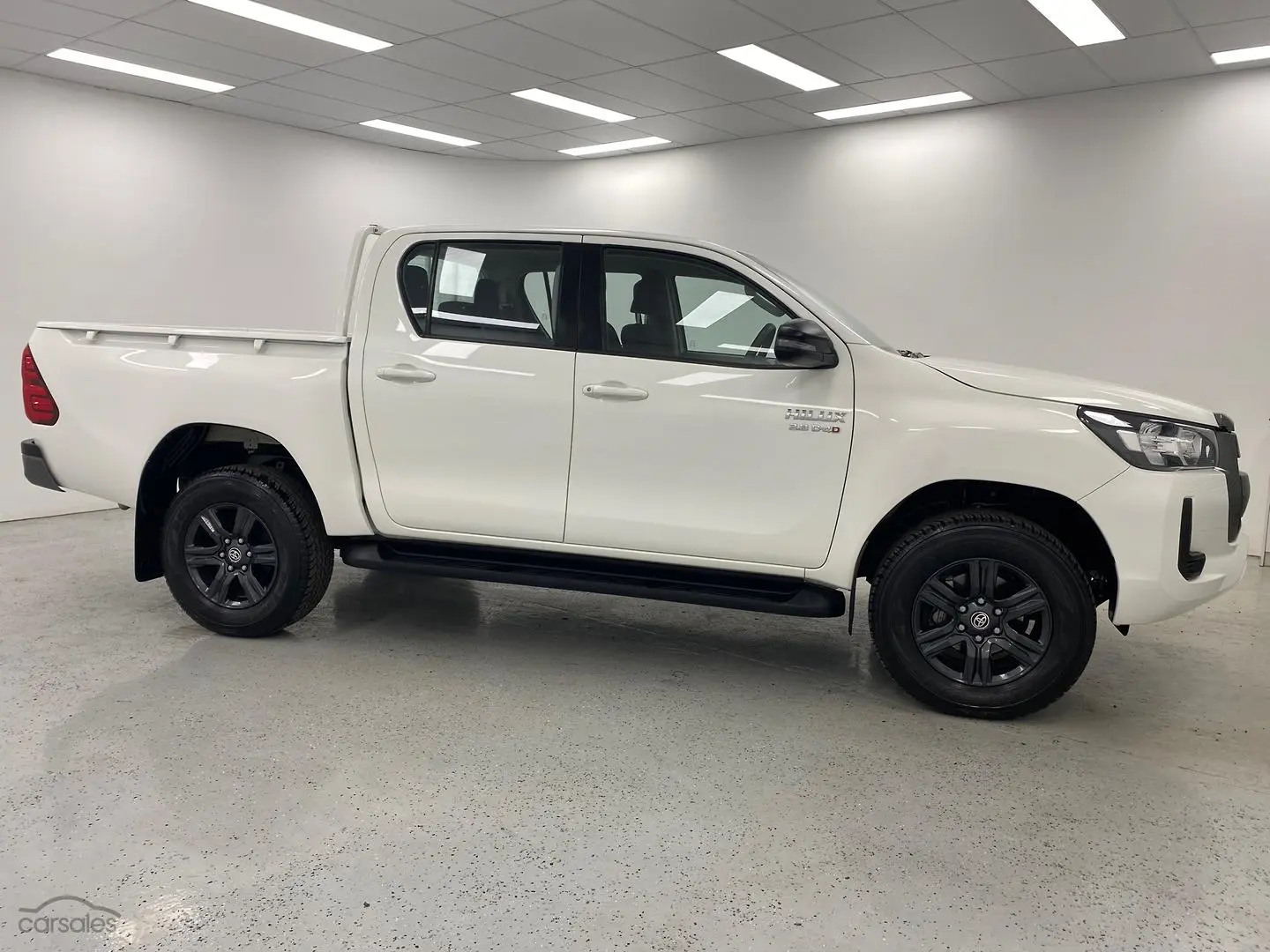 2023 Toyota Hilux Image 2