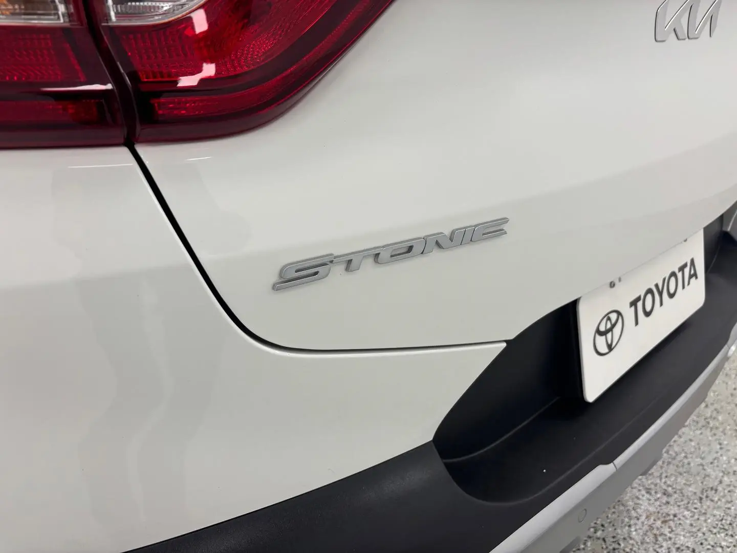 2022 Kia Stonic Gallery Image 36