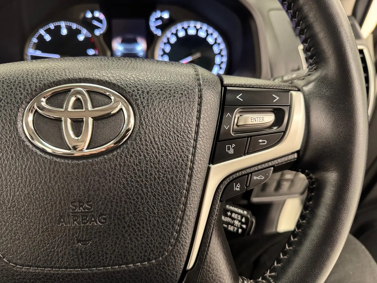 2023 Toyota Landcruiser Prado Gallery Image 19