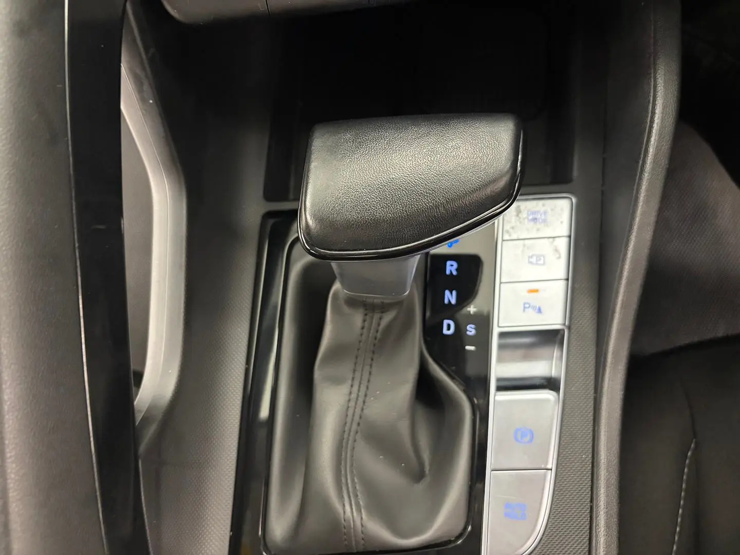 2024 Hyundai i30 Gallery Image 34