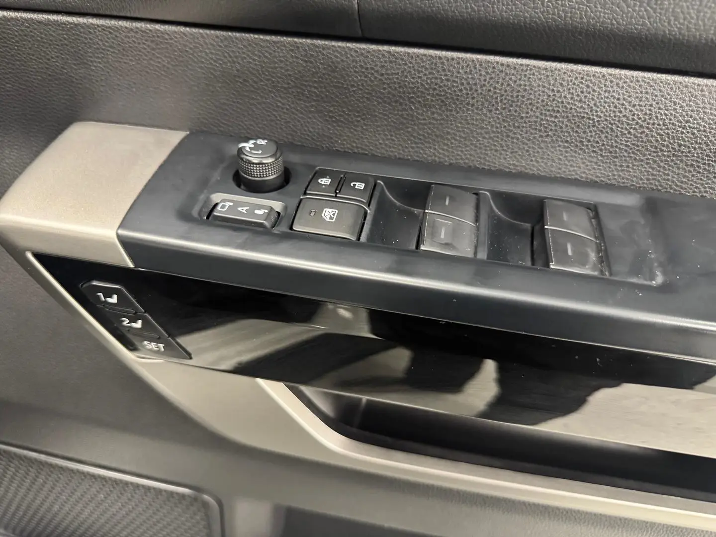 2023 Toyota Tundra Gallery Image 17