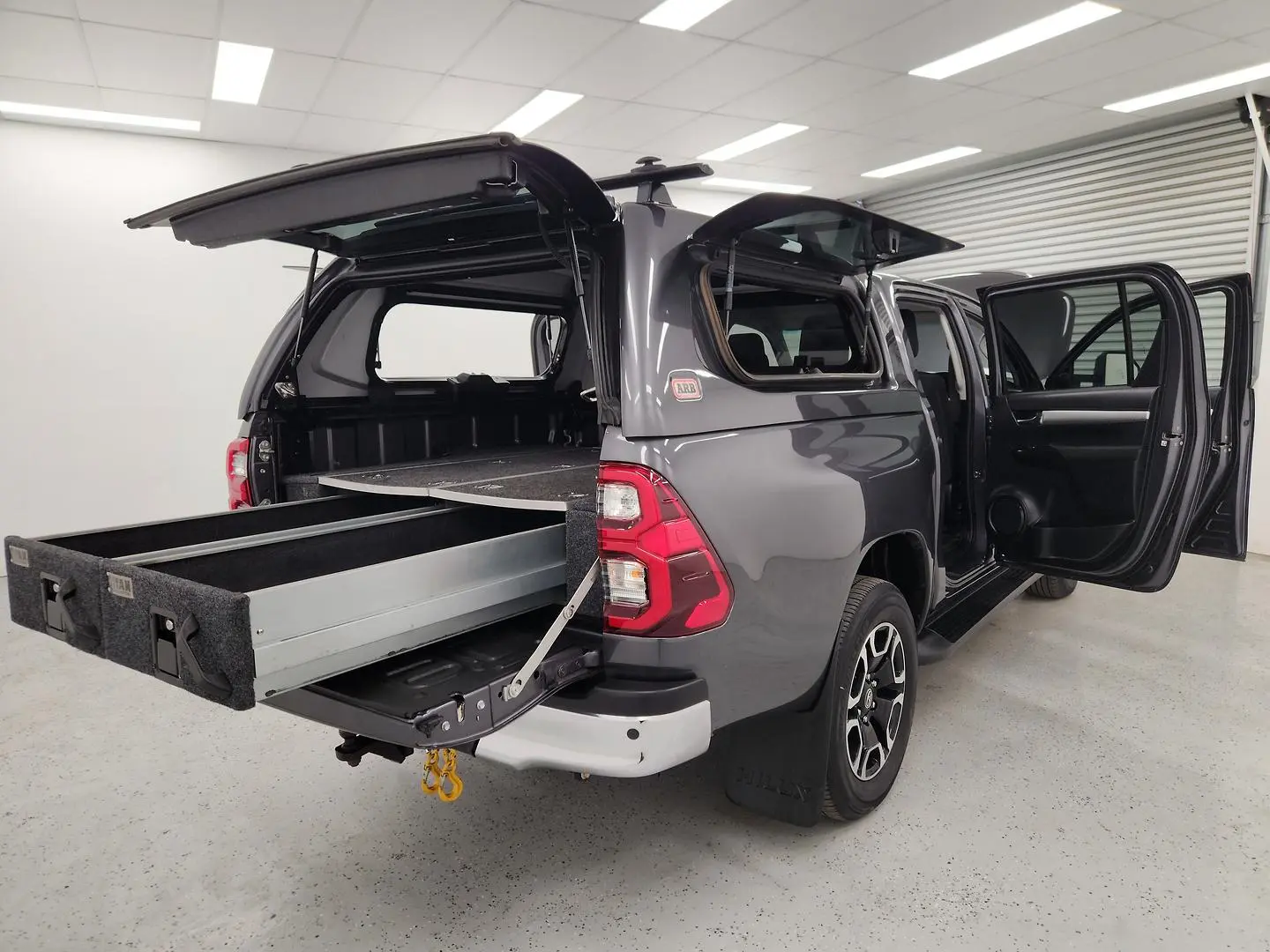 2022 Toyota Hilux Gallery Image 10