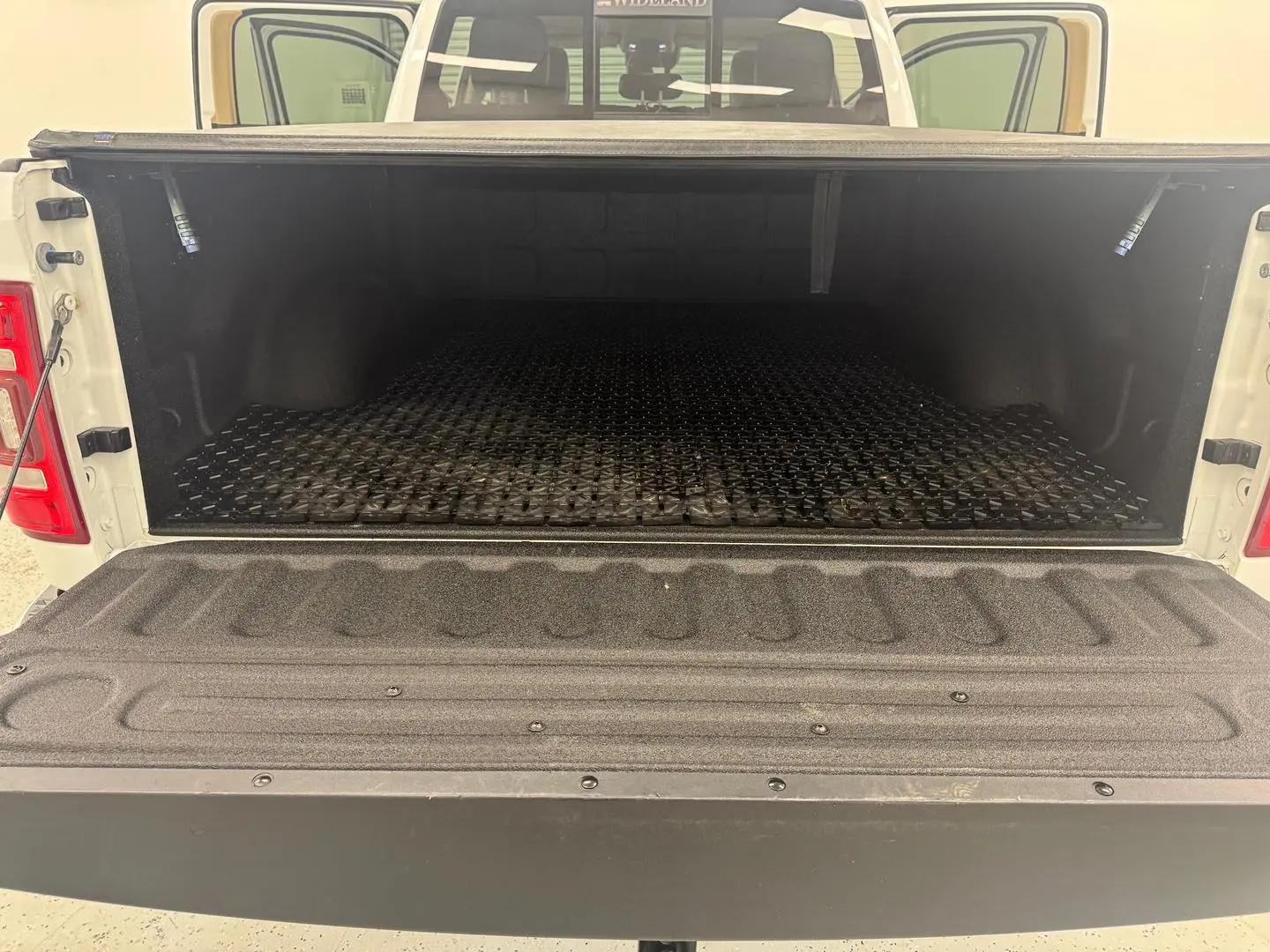 2022 RAM 2500 Gallery Image 30