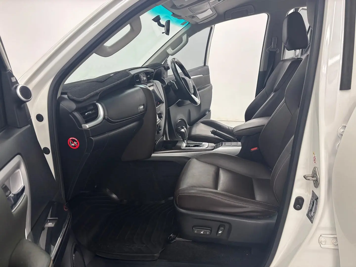 2018 Toyota Fortuner Gallery Image 18