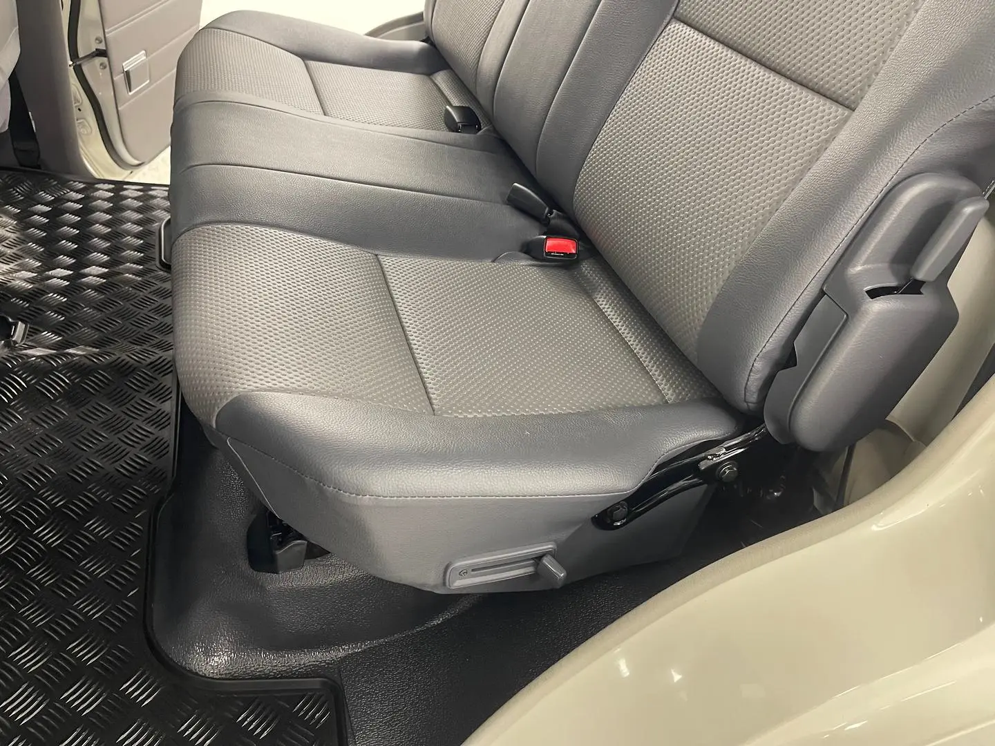 2023 Toyota Landcruiser Gallery Image 18