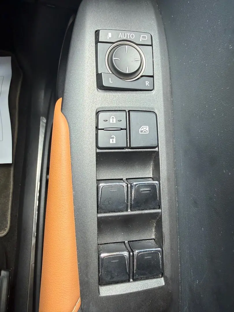 2019 Lexus NX Gallery Image 29