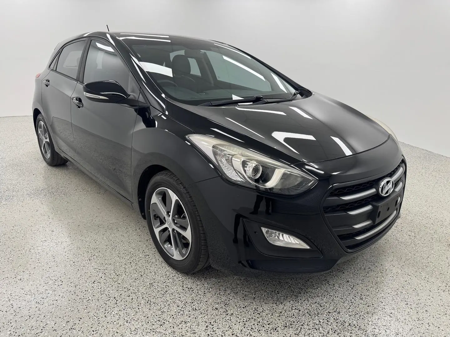 2016 Hyundai i30 Gallery Image 1