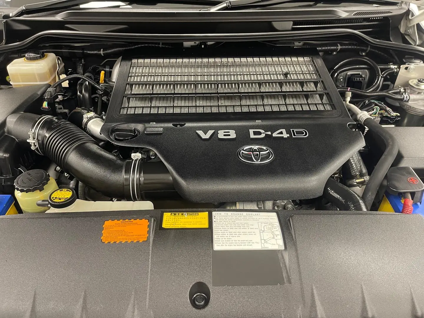 2010 Toyota Landcruiser Gallery Image 15