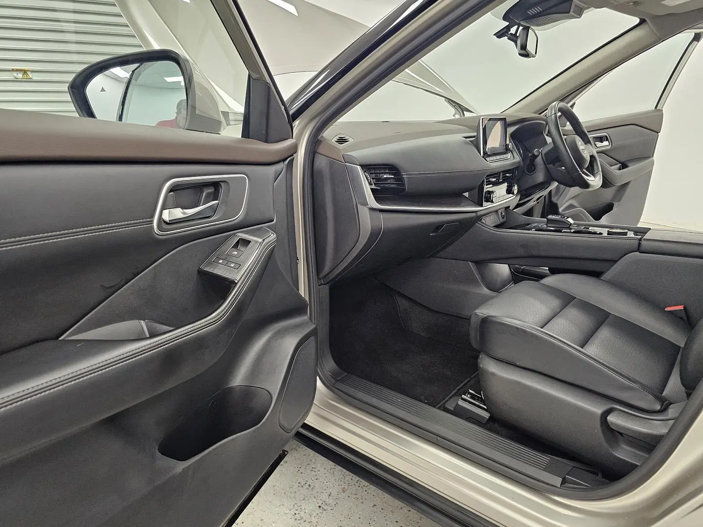 2023 Nissan X-TRAIL Gallery Image 11