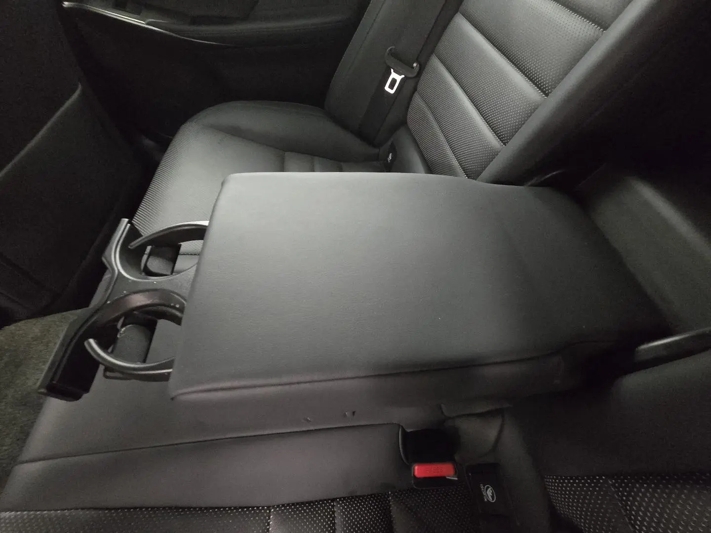 2021 Lexus IS Gallery Image 32