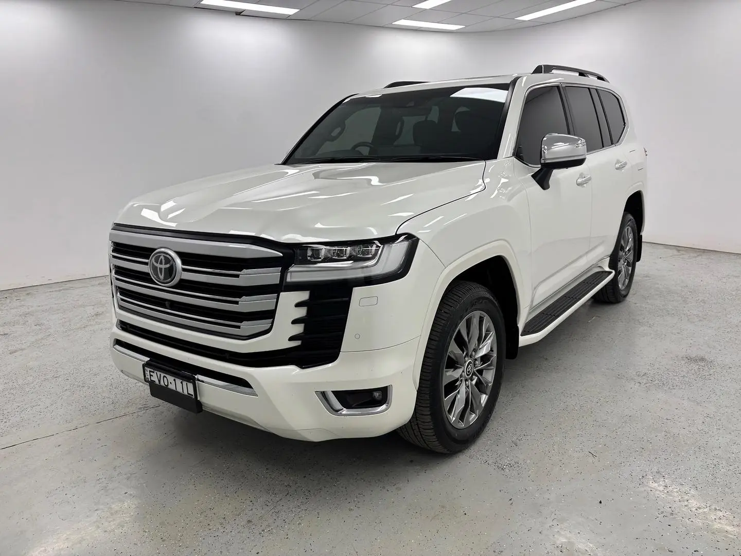 2022 Toyota Landcruiser Gallery Image 7