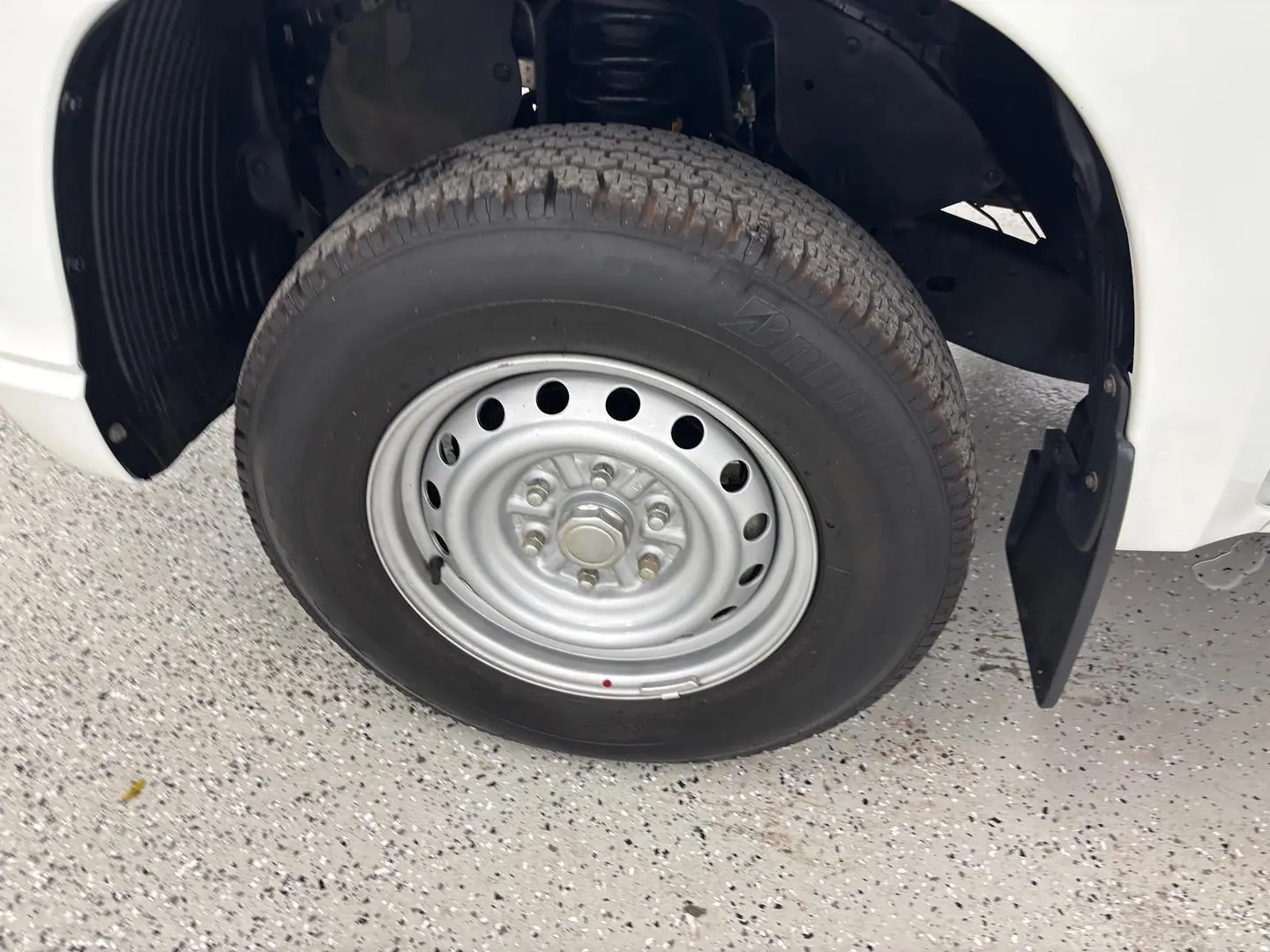 2021 Mitsubishi Triton Gallery Image 16