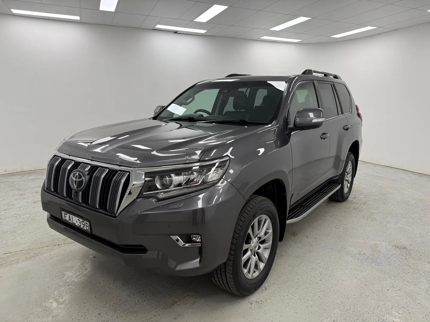2019 Toyota Landcruiser Prado Gallery Image 7