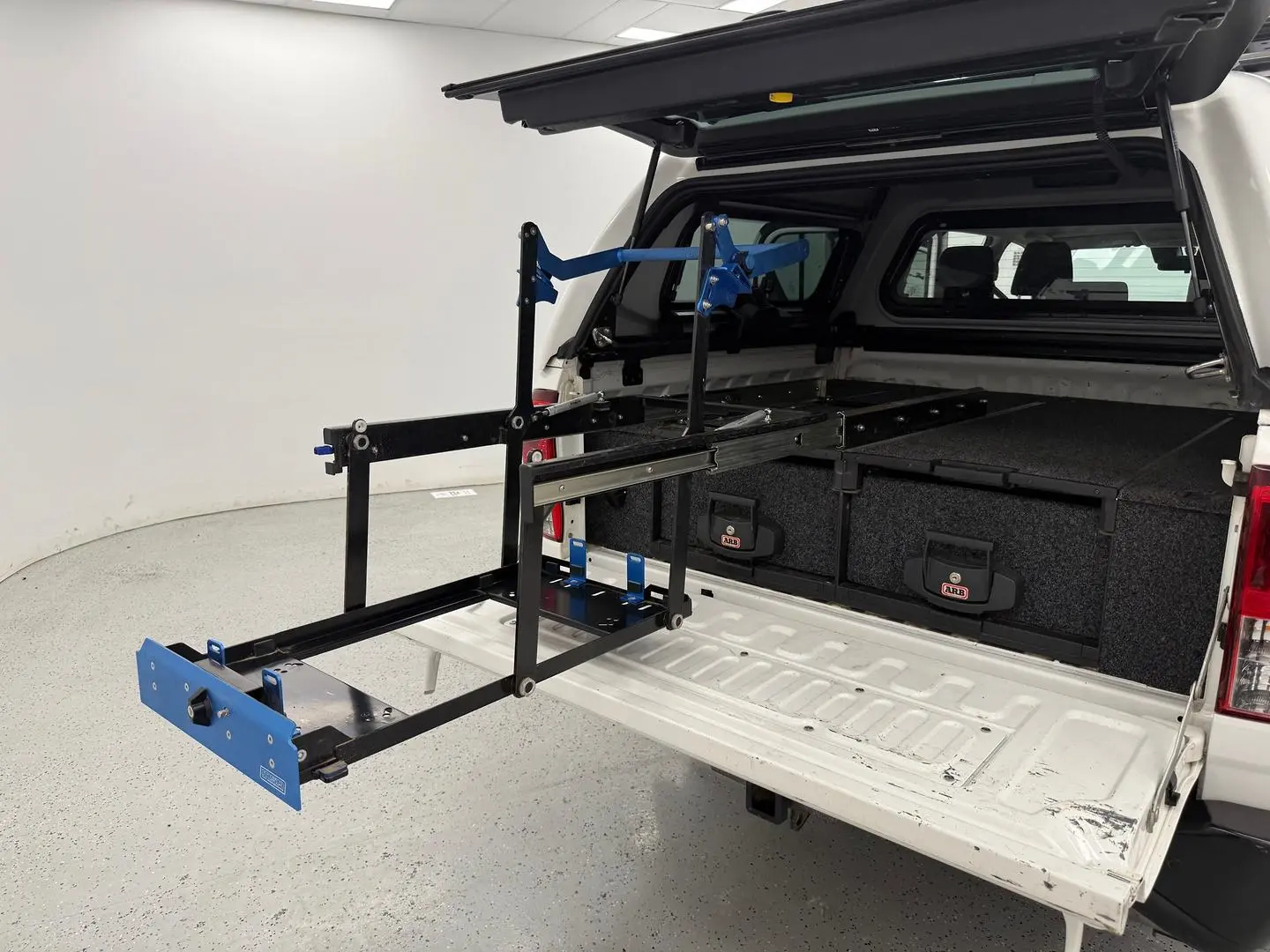 2022 Toyota Hilux Gallery Image 16