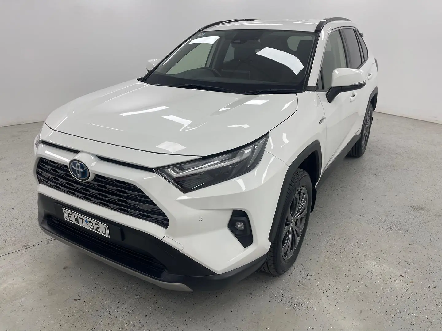 2022 Toyota RAV4 Gallery Image 7