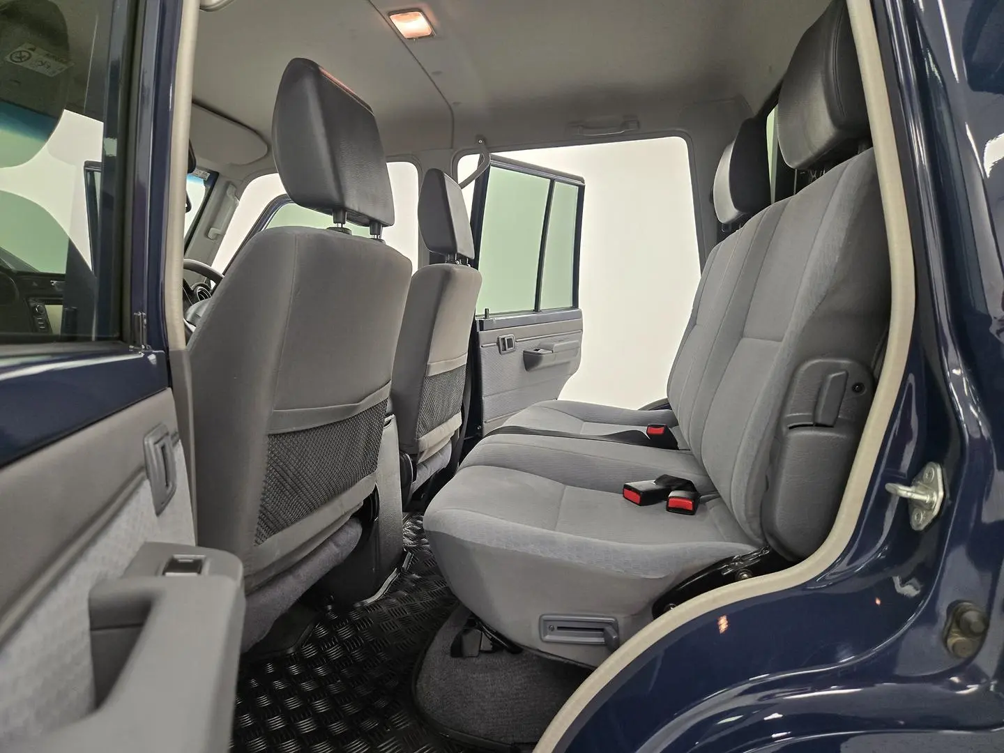 2020 Toyota Landcruiser Gallery Image 18