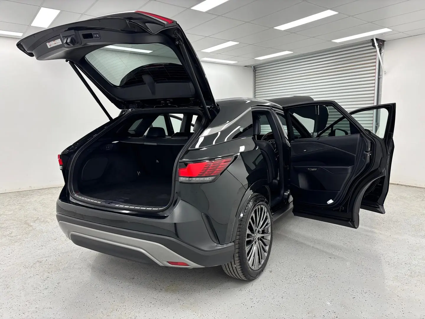 2024 Lexus RX Gallery Image 10