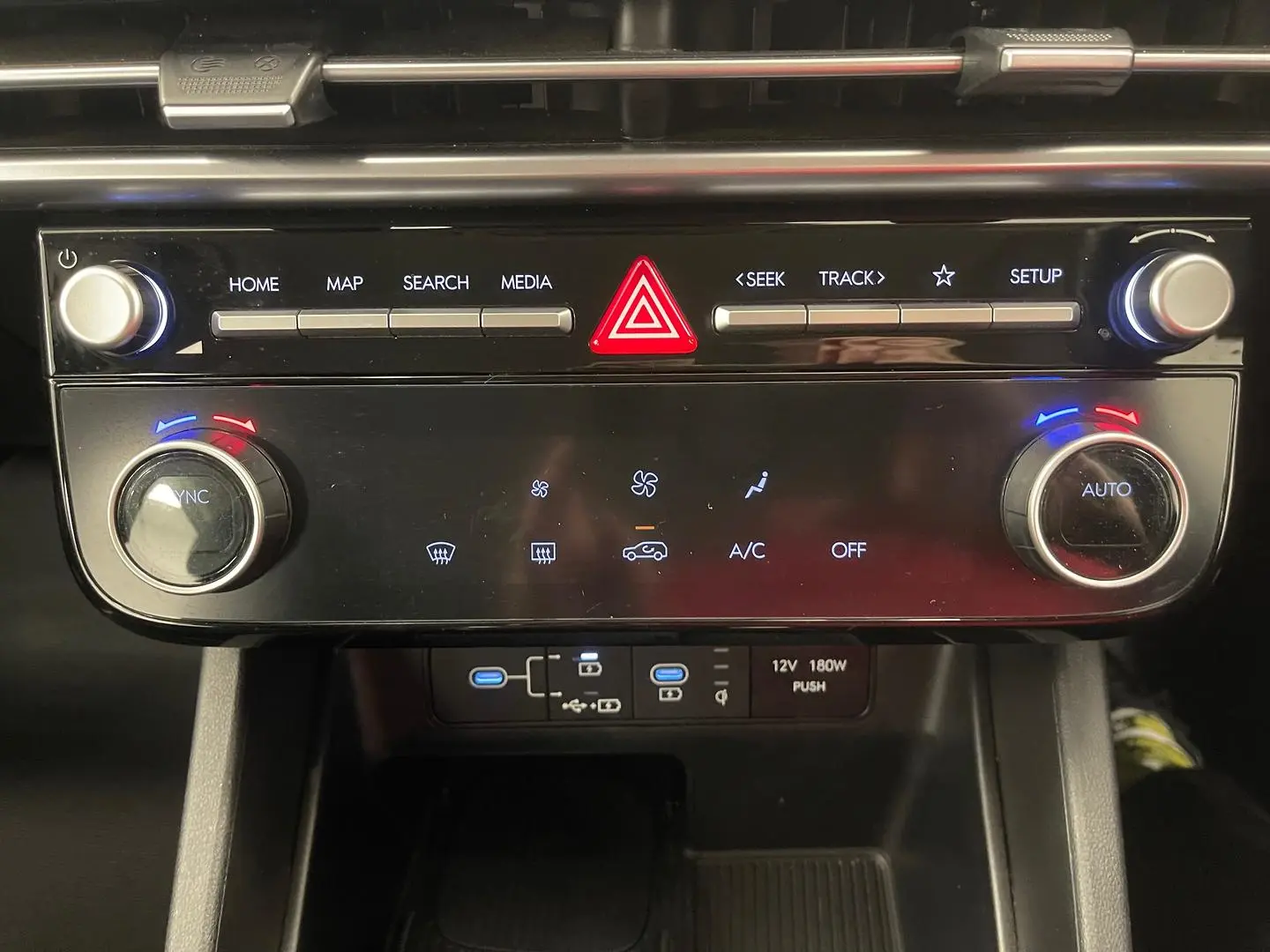 2024 Hyundai Tucson Gallery Image 26