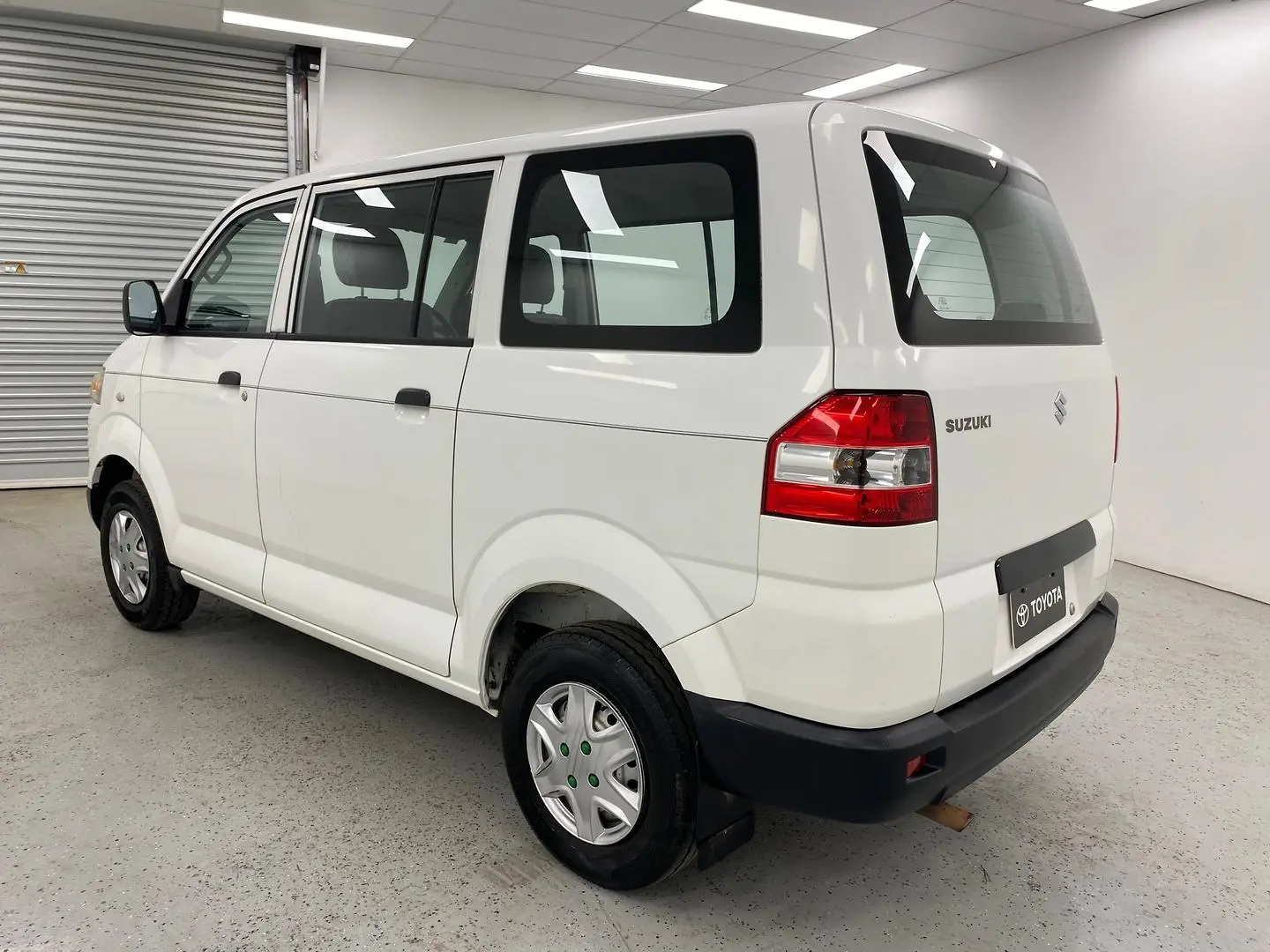 2008 Suzuki Apv Gallery Image 5