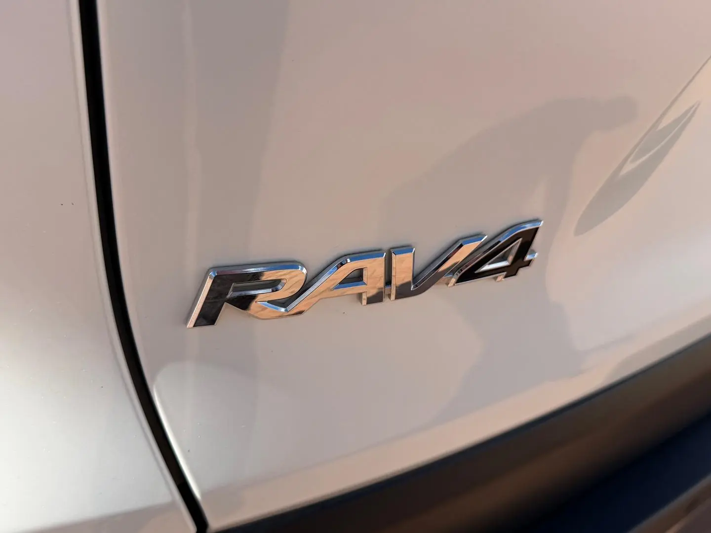 2020 Toyota RAV4 Gallery Image 30