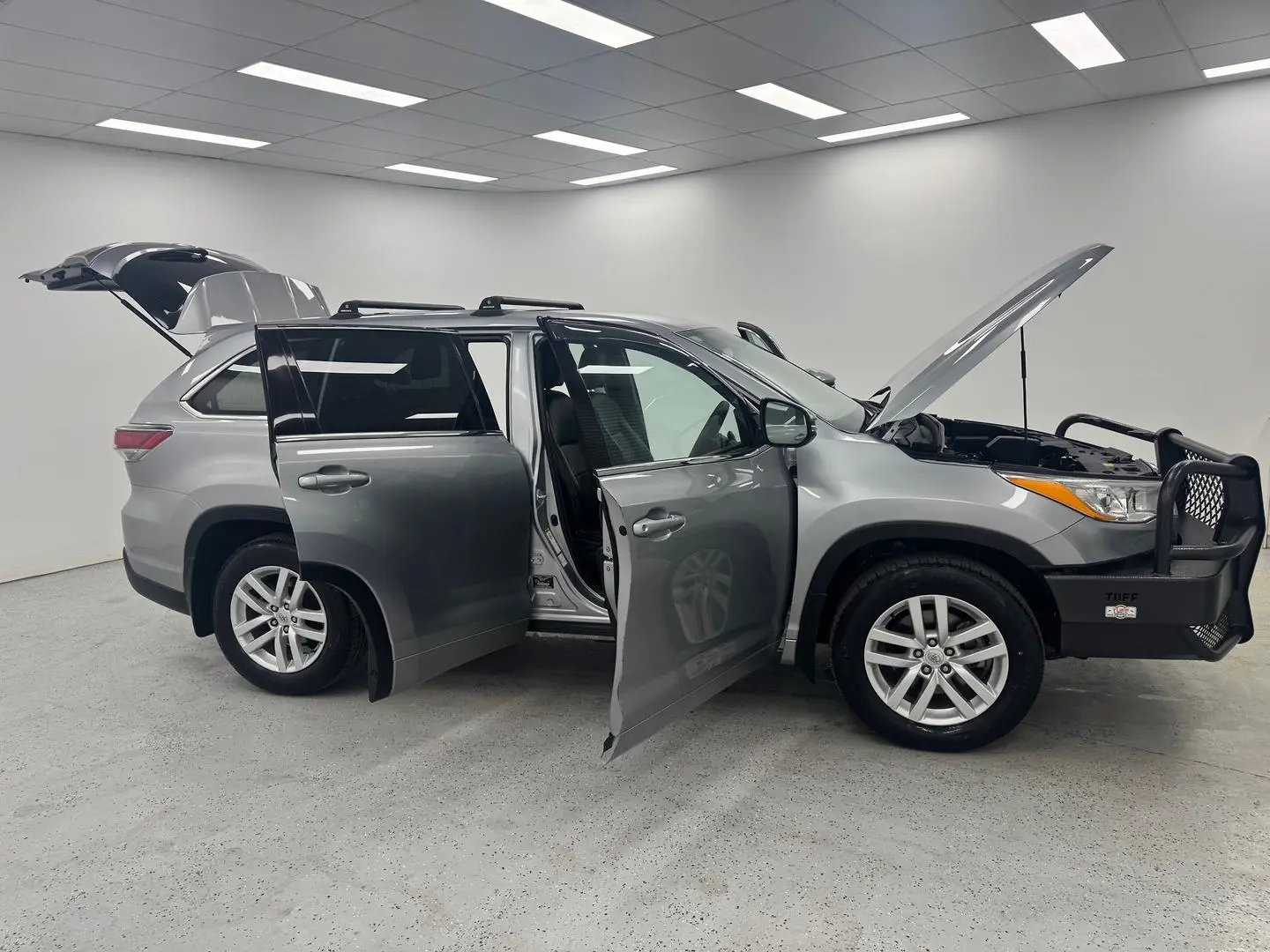 2015 Toyota Kluger Gallery Image 8