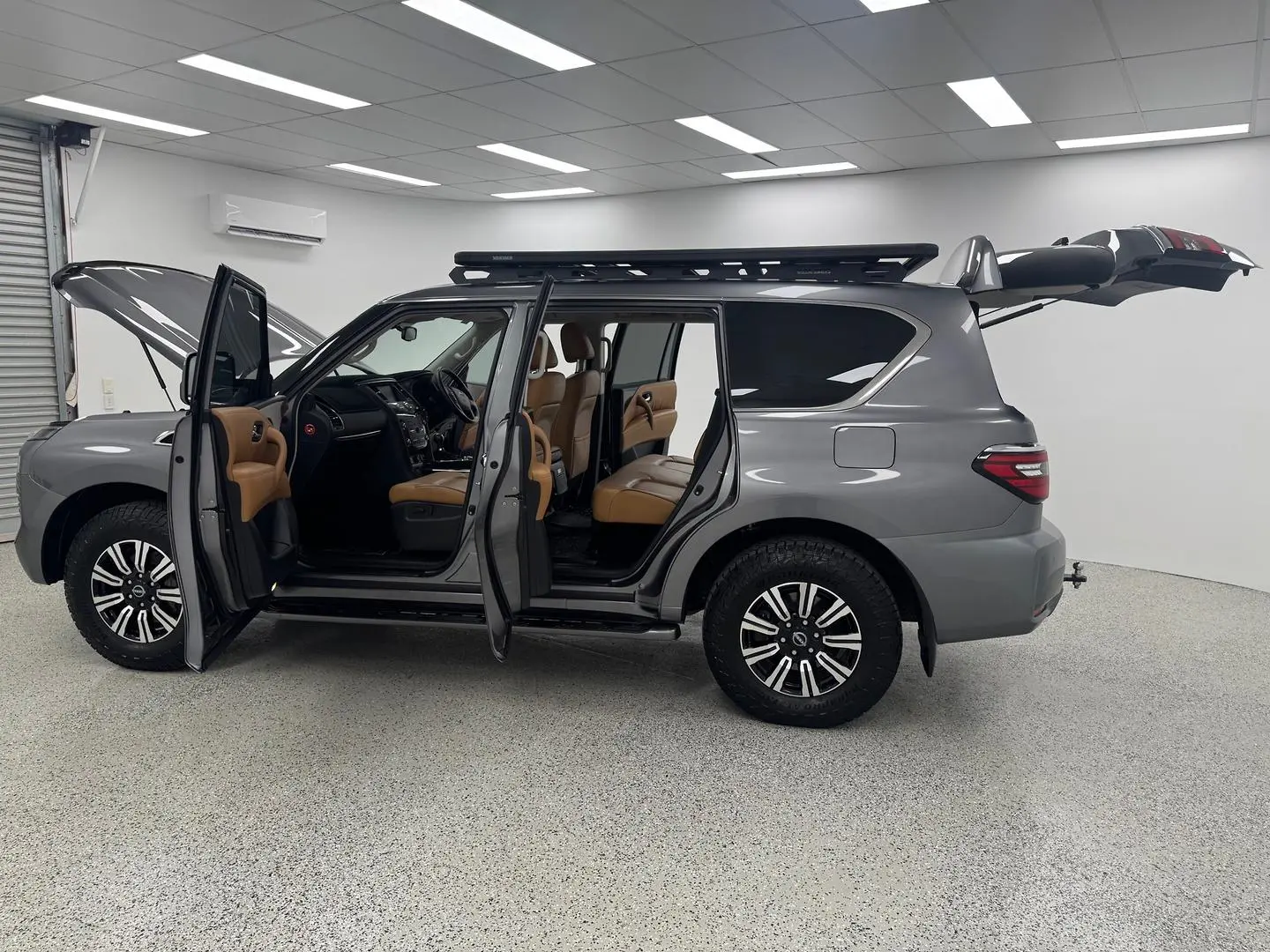 2021 Nissan Patrol Gallery Image 11