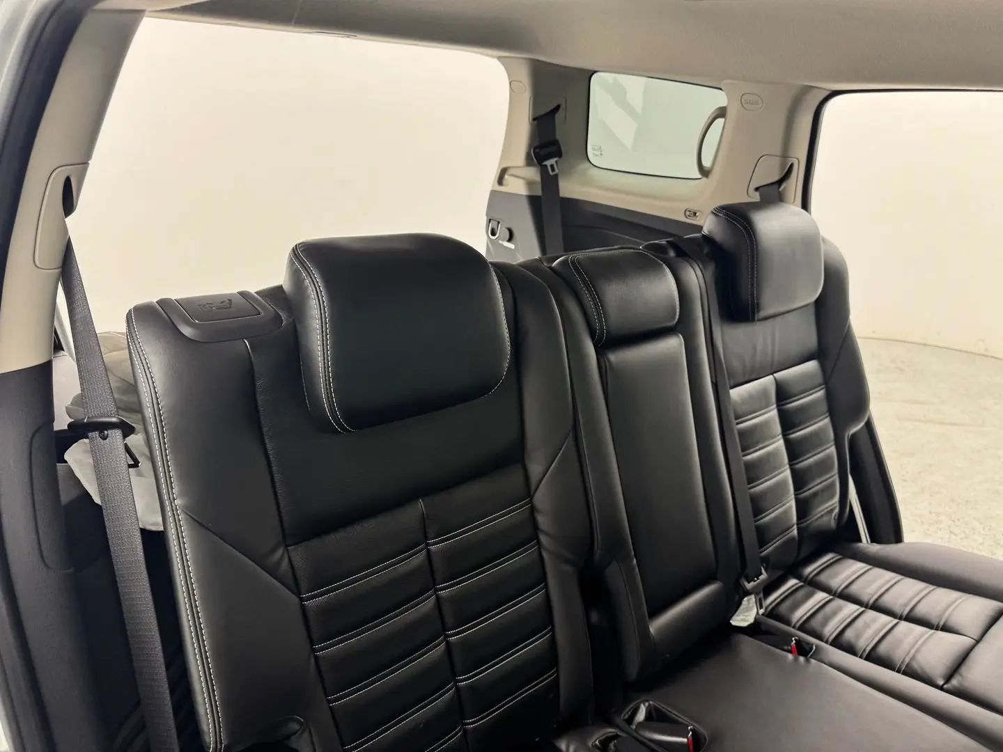2018 Isuzu MU-X Gallery Image 24