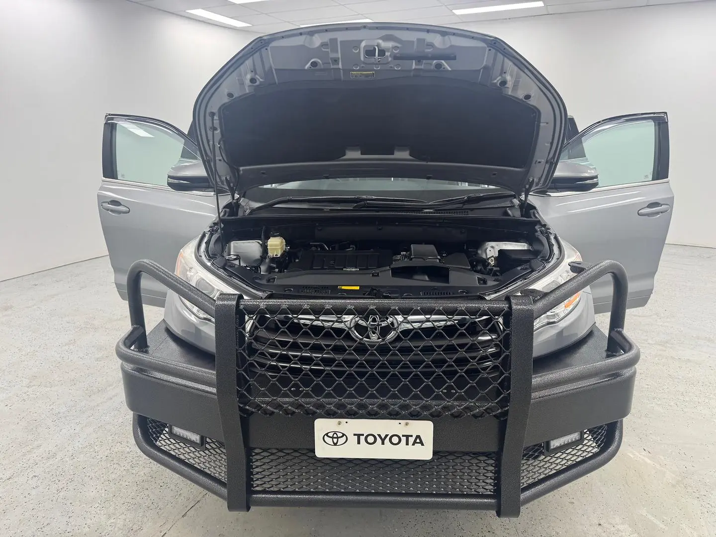 2015 Toyota Kluger Gallery Image 13