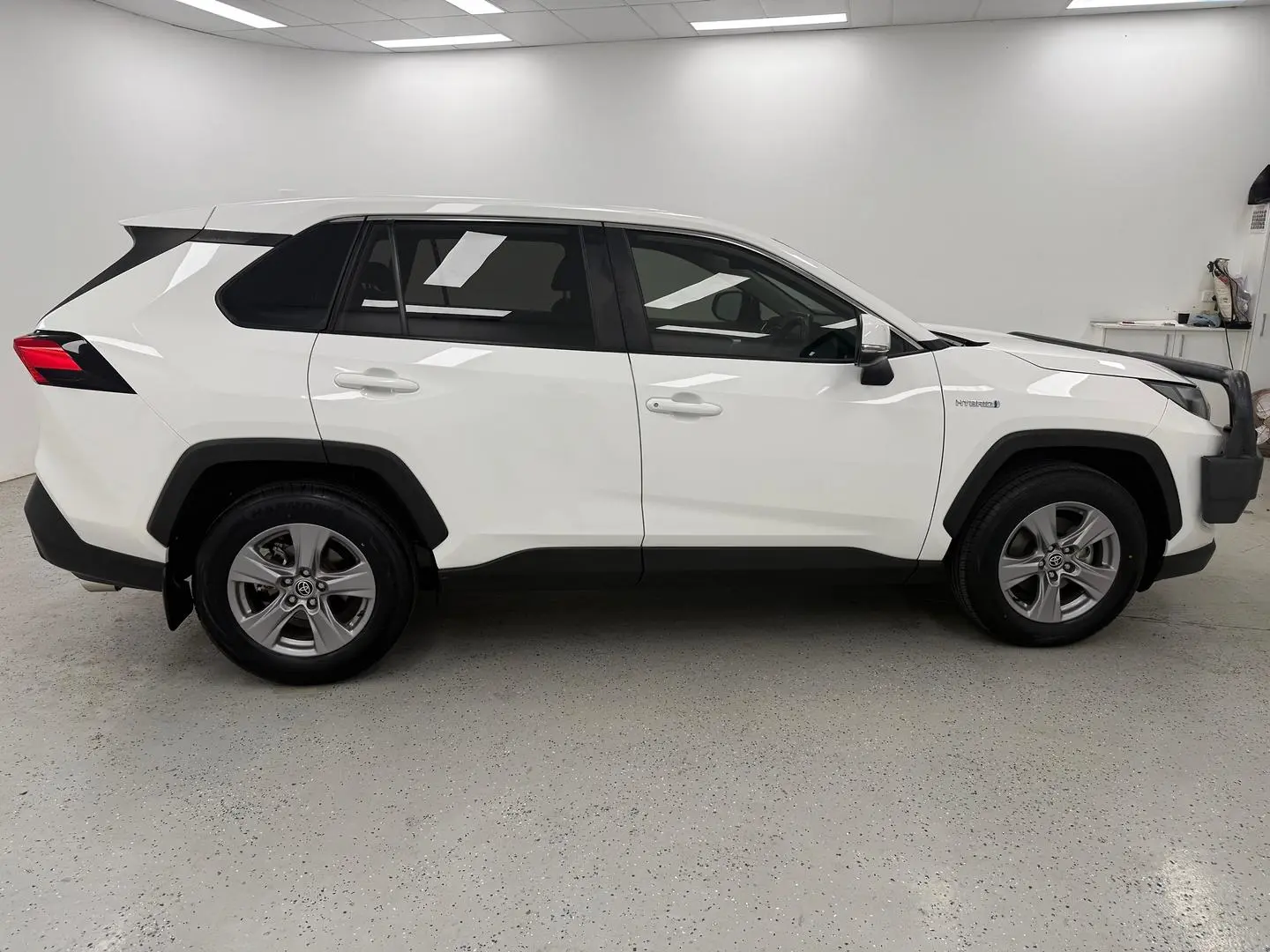 2022 Toyota RAV4 Gallery Image 2