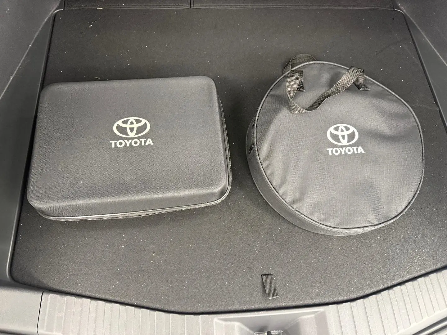 2025 Toyota bZ4X Gallery Image 14