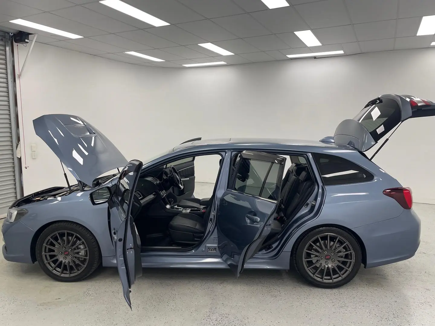 2017 Subaru Levorg Gallery Image 13