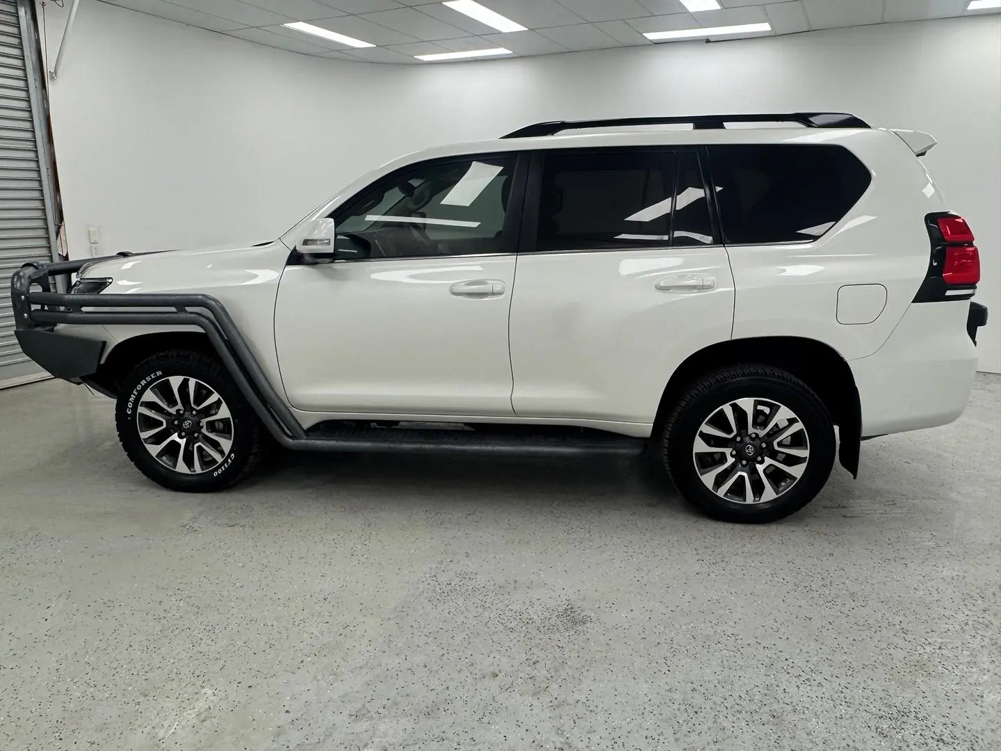2023 Toyota Landcruiser Prado Gallery Image 5
