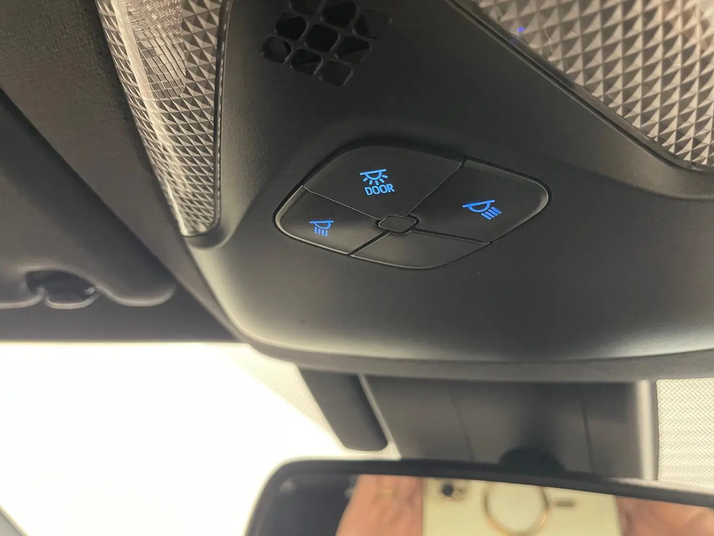 2021 Toyota C-HR Gallery Image 28