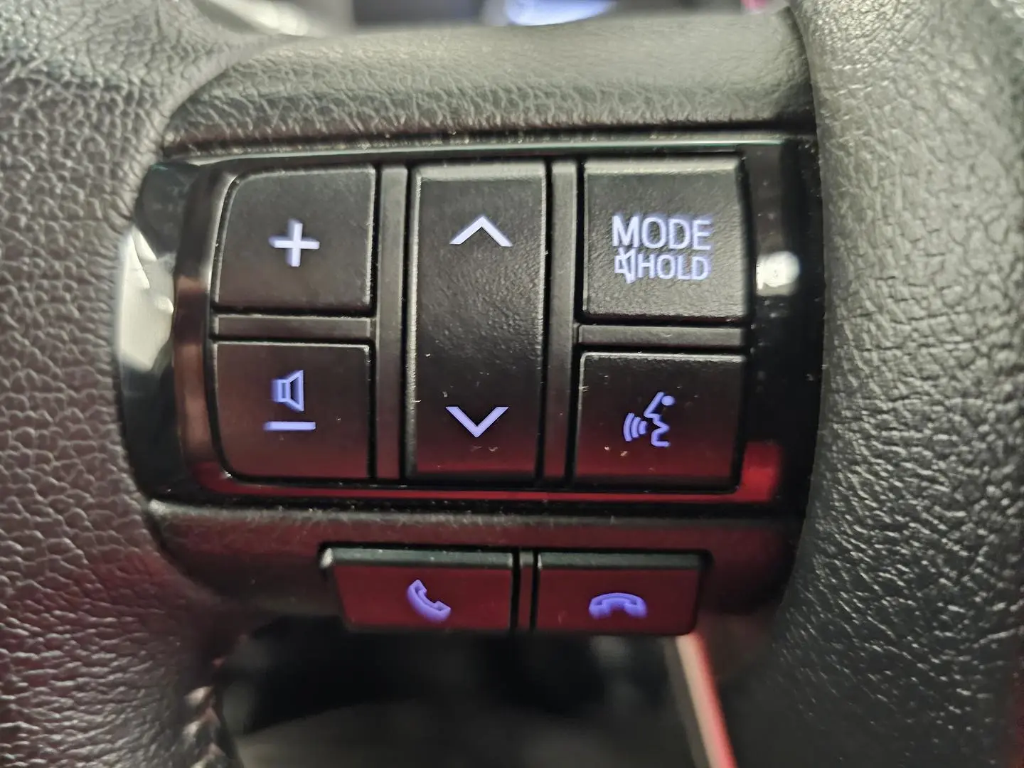 2021 Toyota Hilux Gallery Image 32