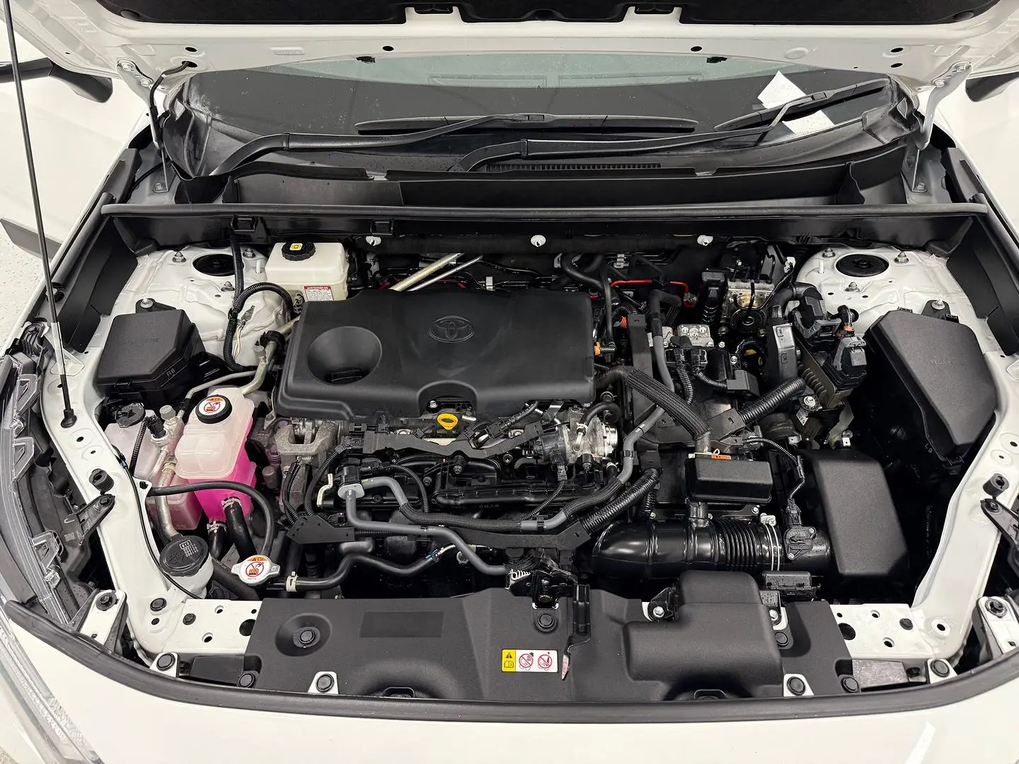 2022 Toyota RAV4 Gallery Image 22