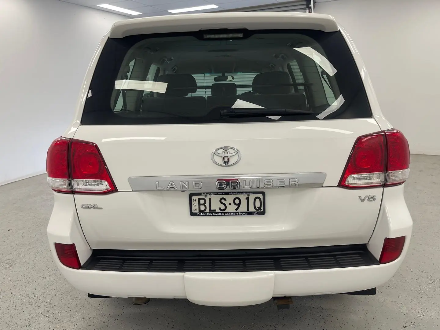 2010 Toyota Landcruiser Gallery Image 4