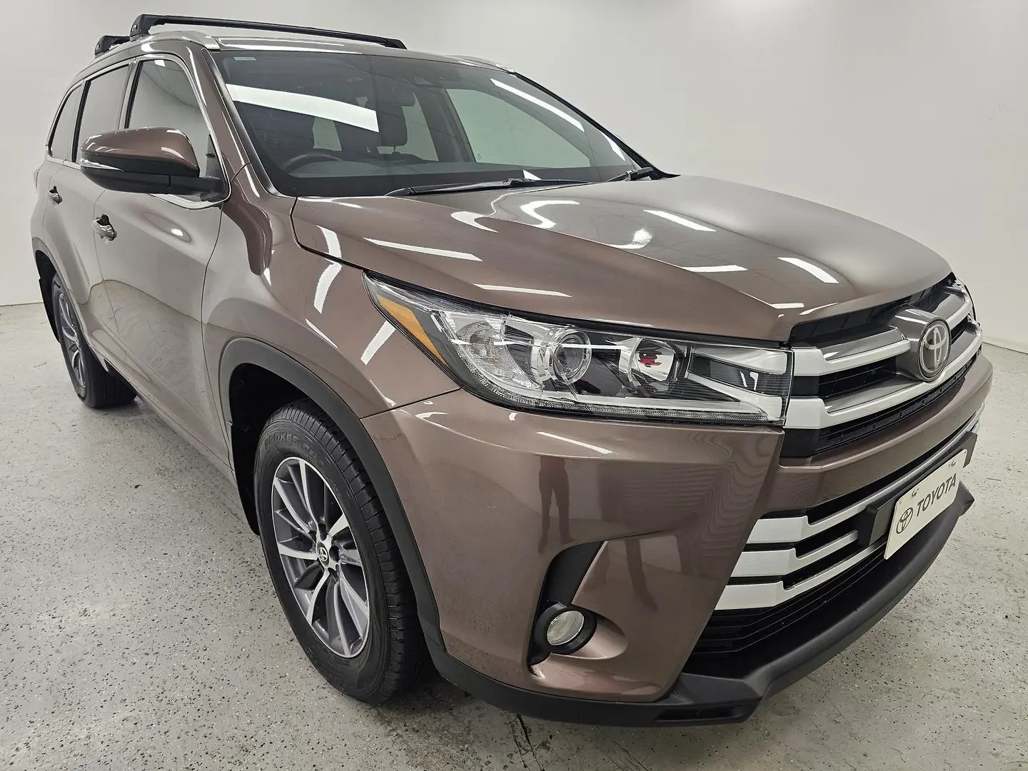 2019 Toyota Kluger Gallery Image 1