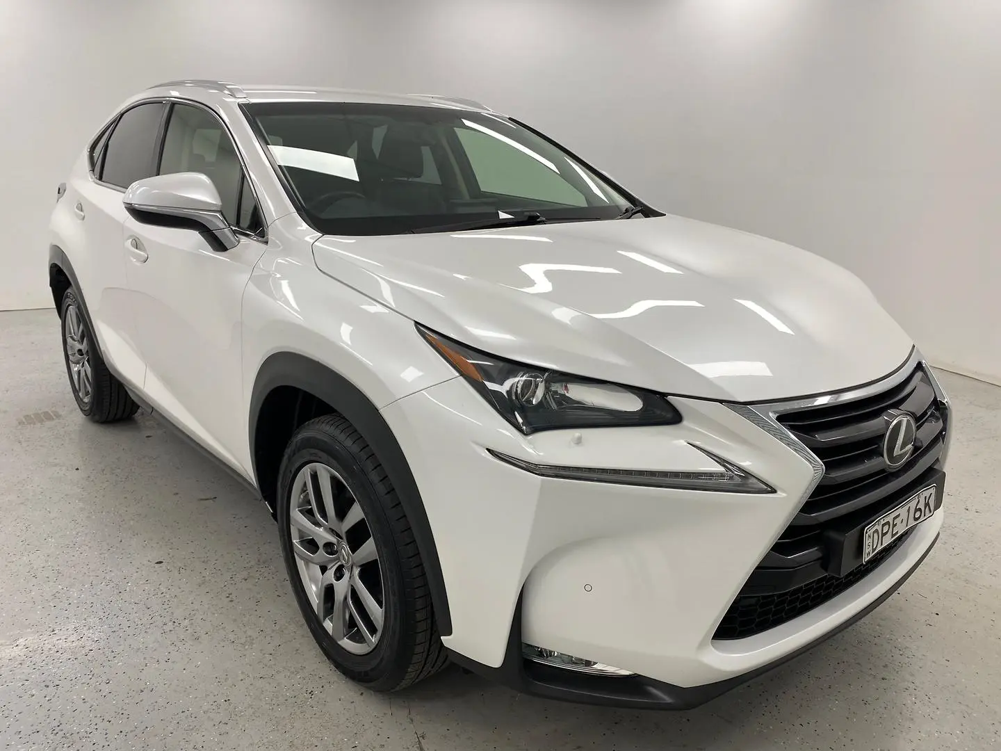 2017 Lexus NX Image 1