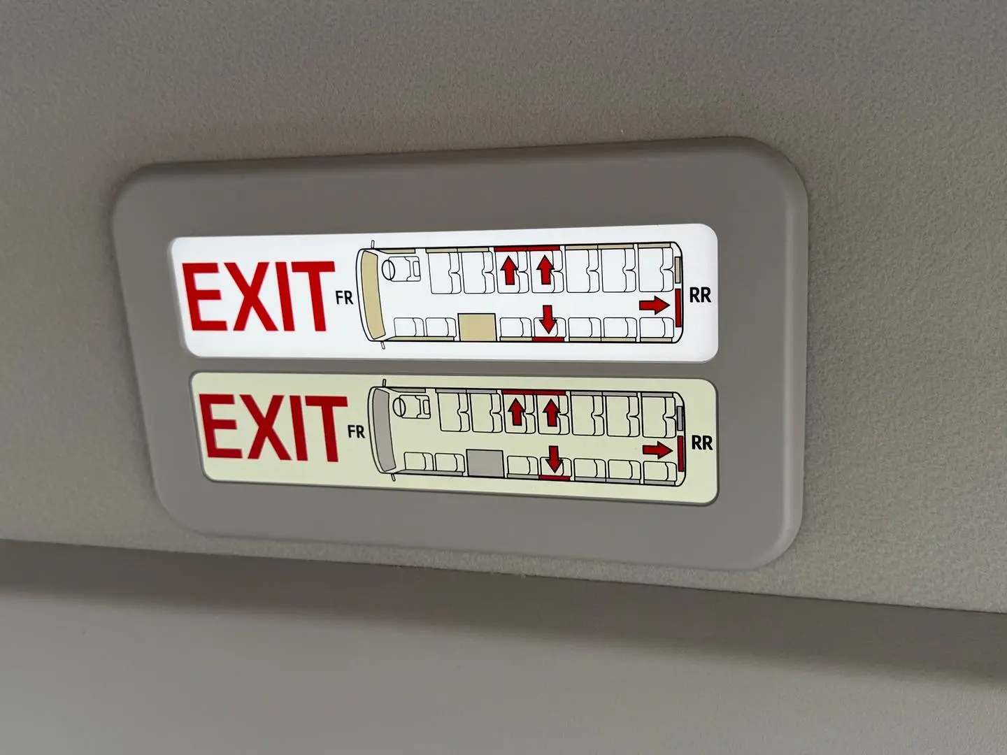 2025 Toyota Coaster Gallery Image 21