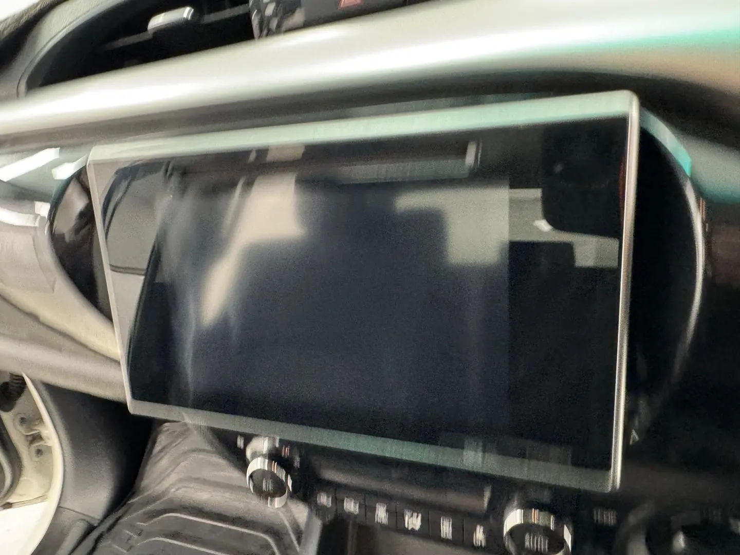 2017 Toyota Hilux Gallery Image 20