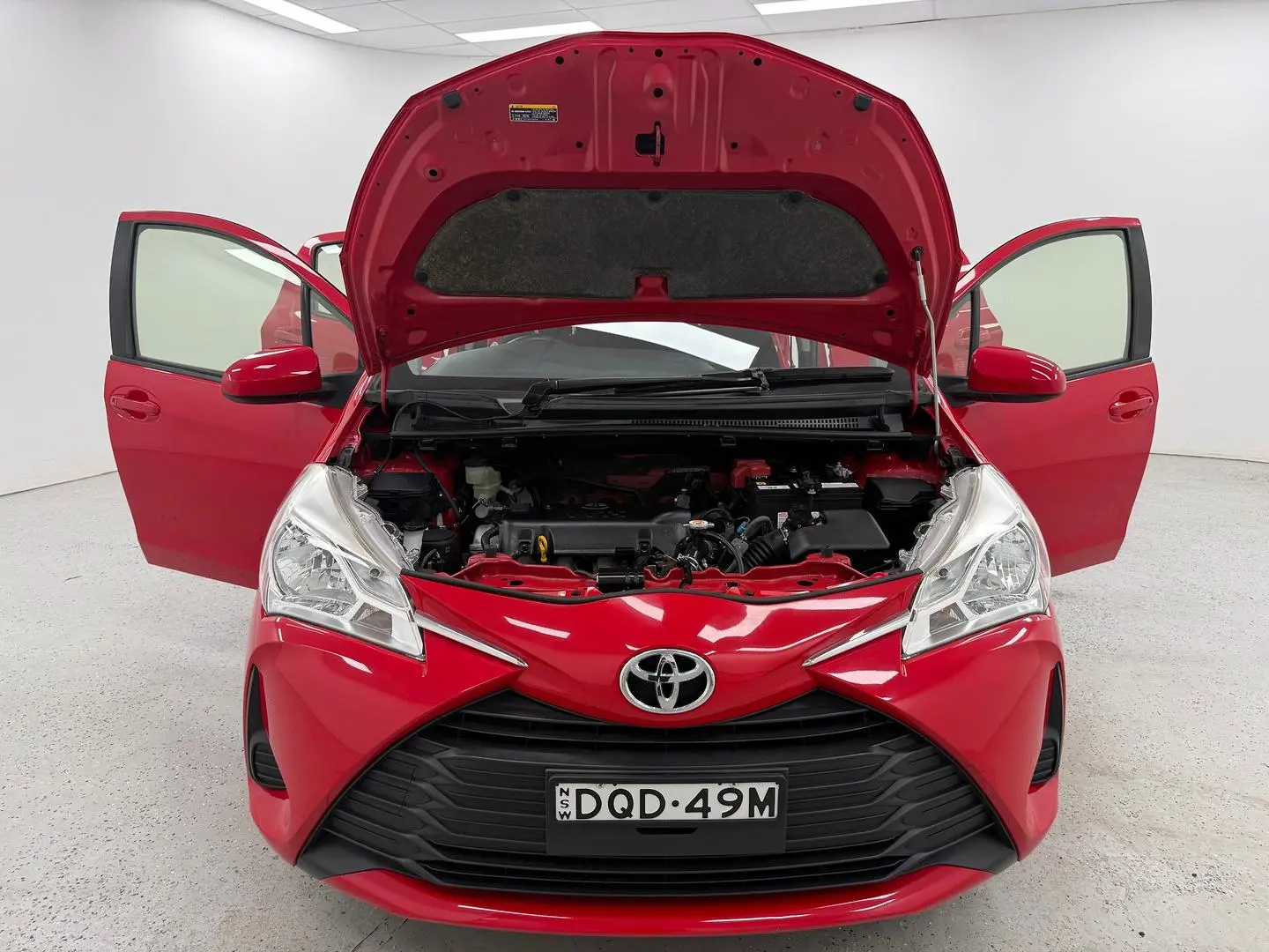 2017 Toyota Yaris Gallery Image 20