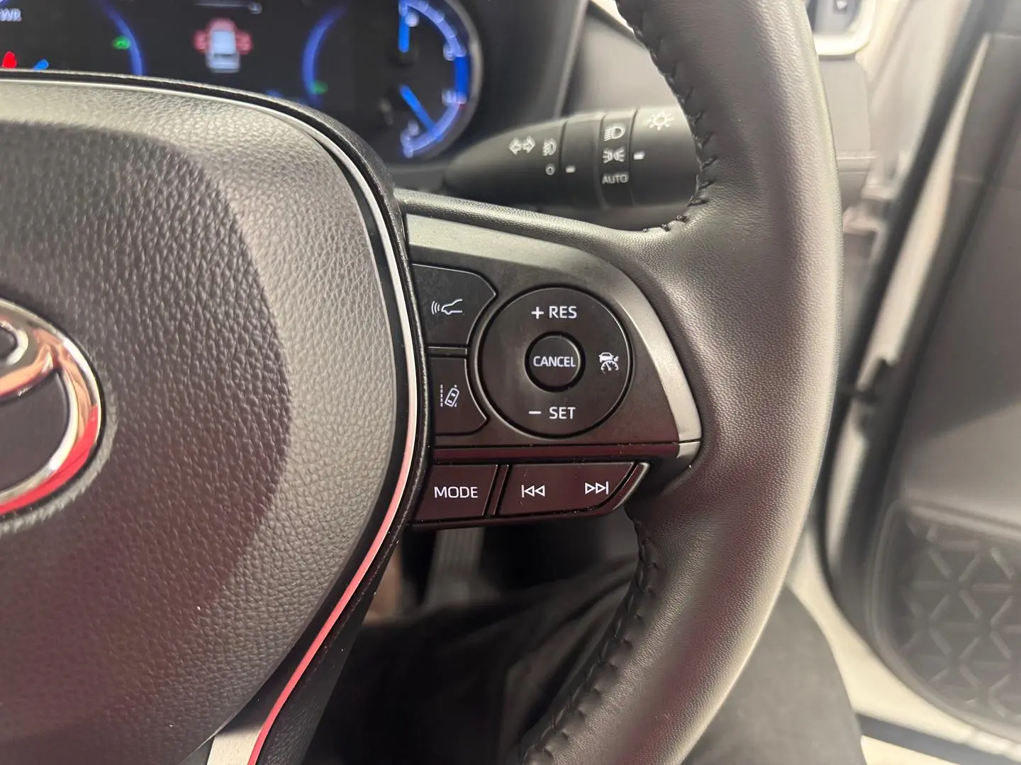 2024 Toyota RAV4 Gallery Image 18