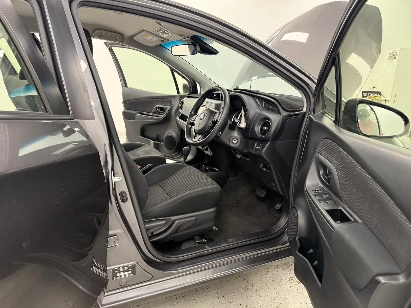 2018 Toyota Yaris Gallery Image 16