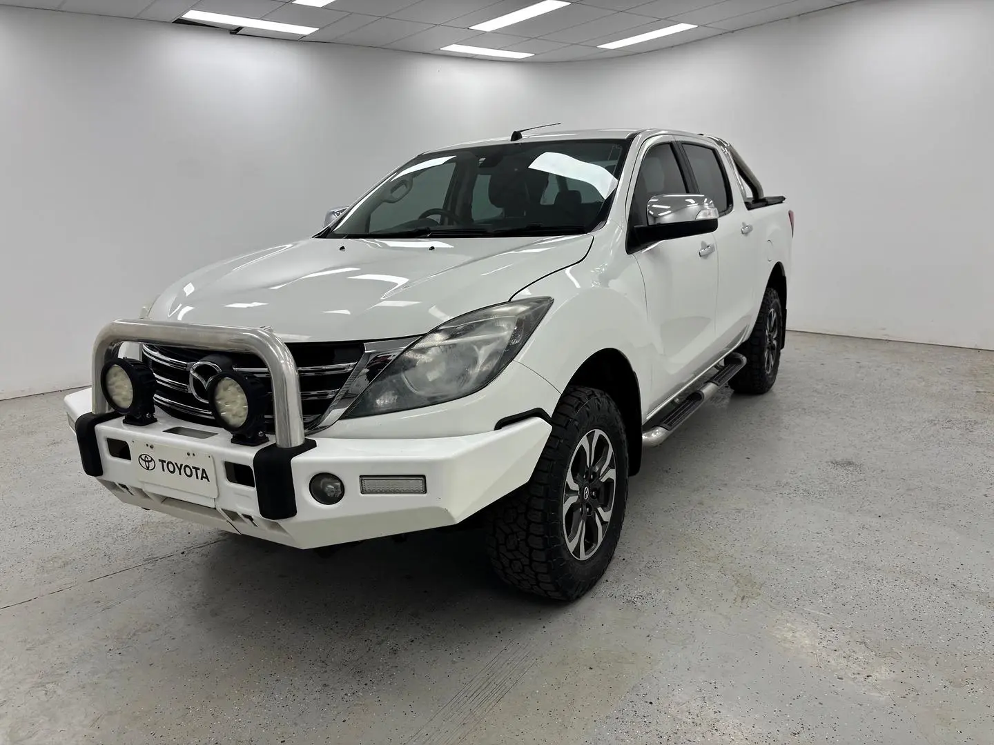 2018 Mazda BT-50 Gallery Image 2