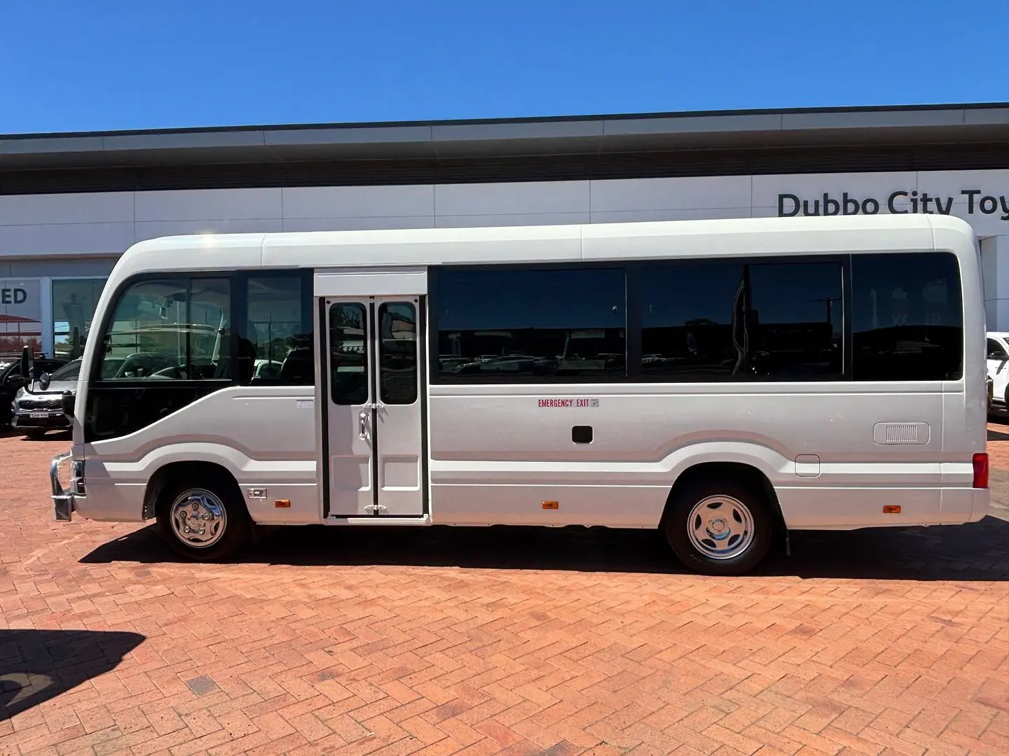 2025 Toyota Coaster Gallery Image 6