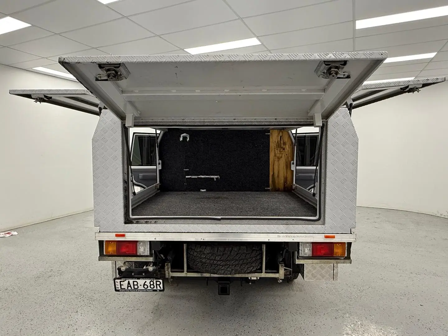 2018 Toyota Landcruiser Gallery Image 14