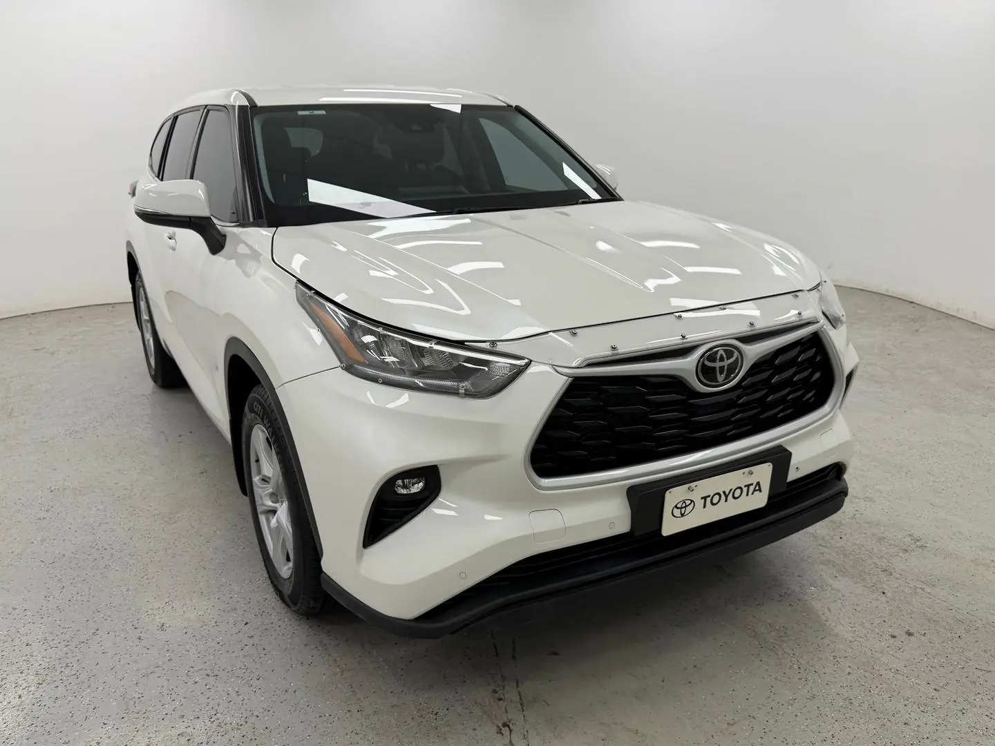 2021 Toyota Kluger Gallery Image 1